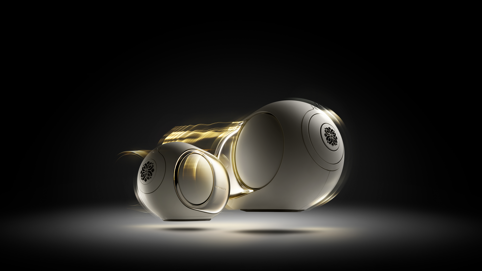 Main-Packshots-HD-PNG-Visual_Devialet-Phantom-Ultimate_Product_01_RANGE_LP_19x9_B